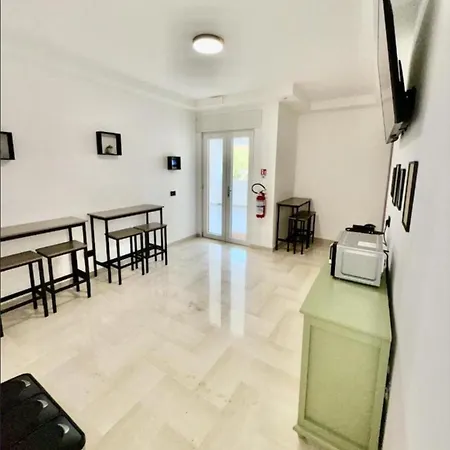 Green Home Guest house *